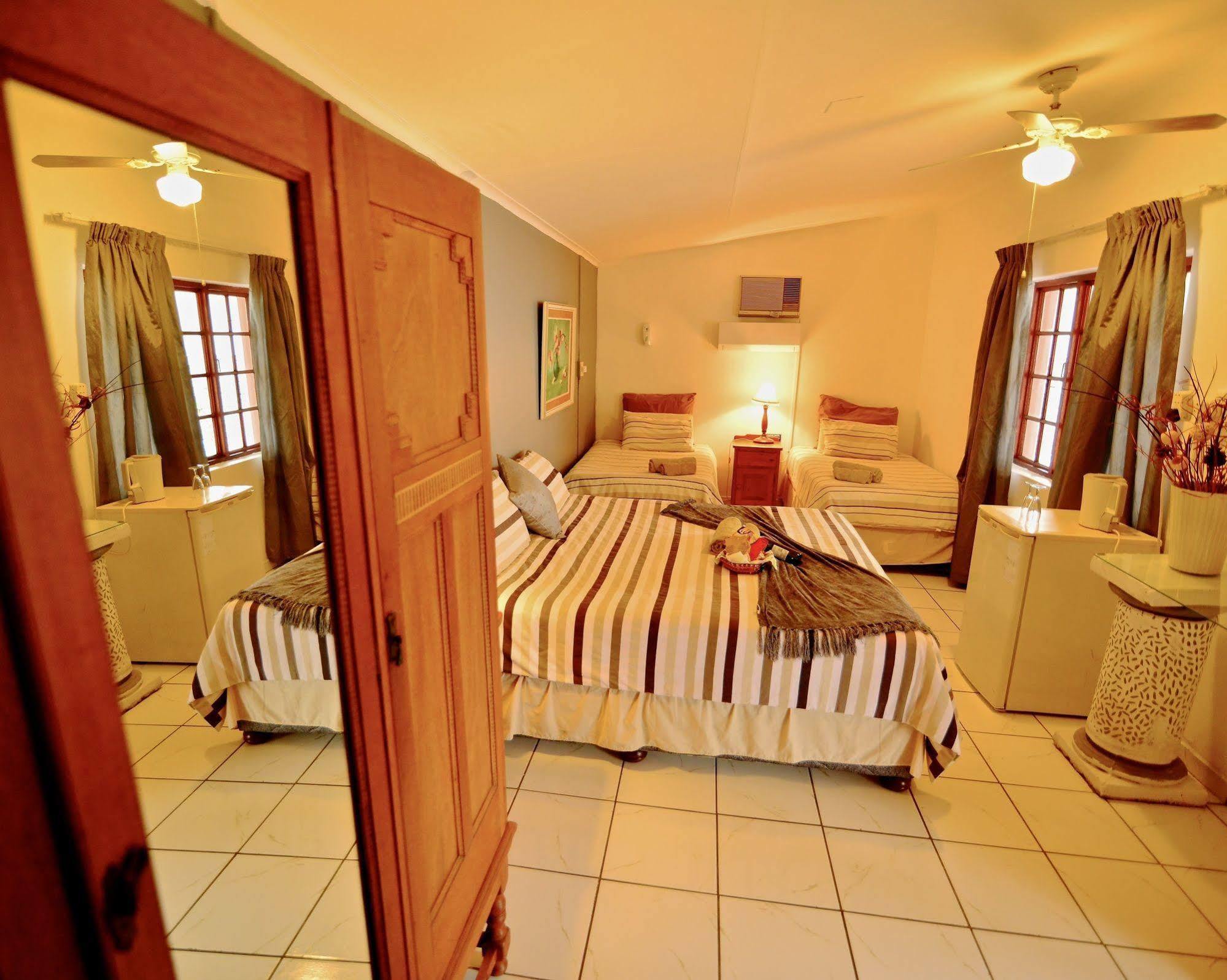 Lalamo Guesthouse Phalaborwa Esterno foto